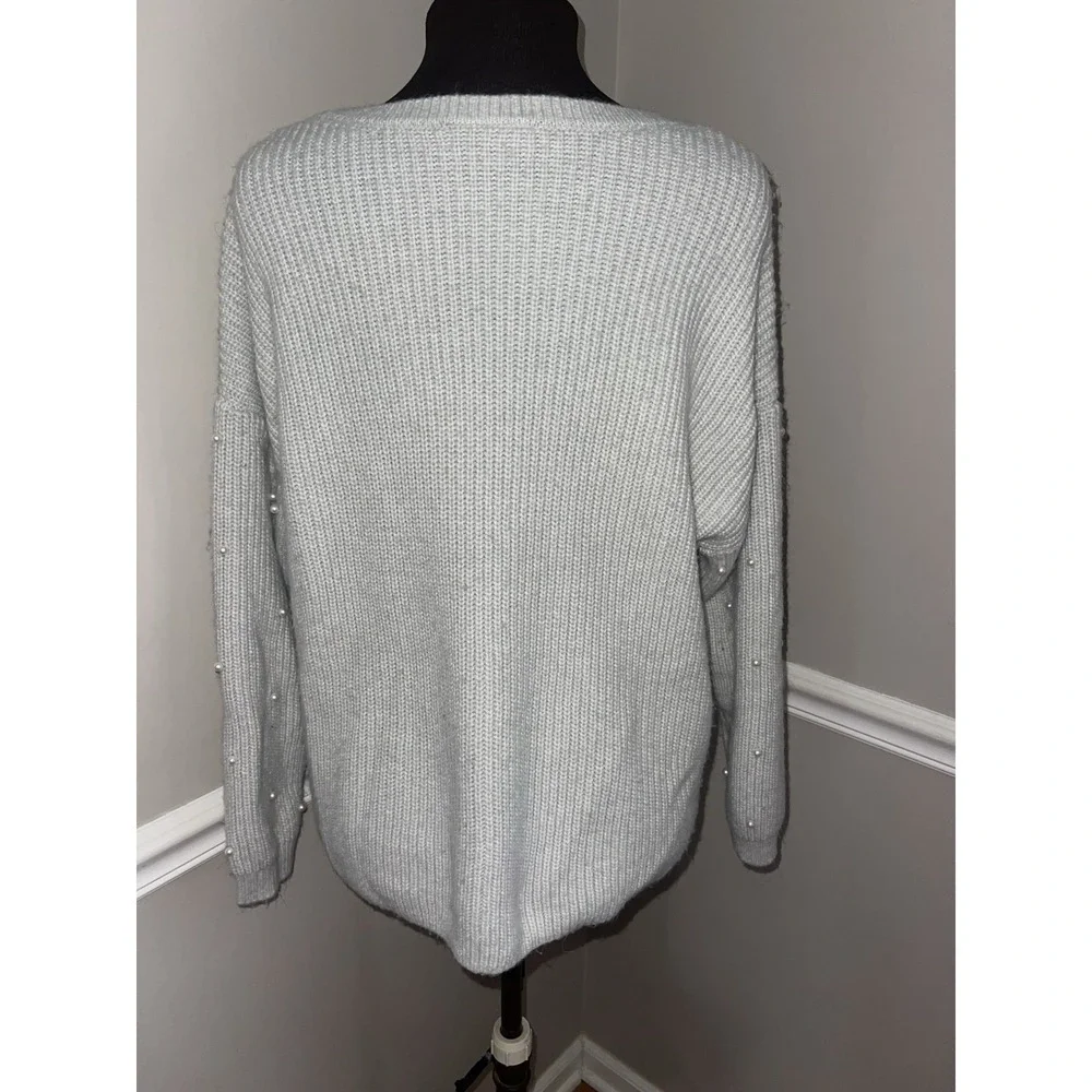 Lane Bryant Classic Embellished Light Gray Pearls Sweater Plus Size‎ 18/20